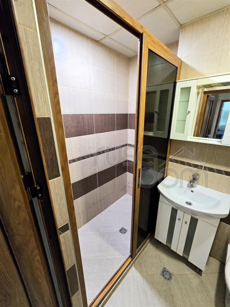Издаје се  1 спаваћа соба Русе , Централен кооп. пазар , 75 м2 | 46156284 - слика [8]