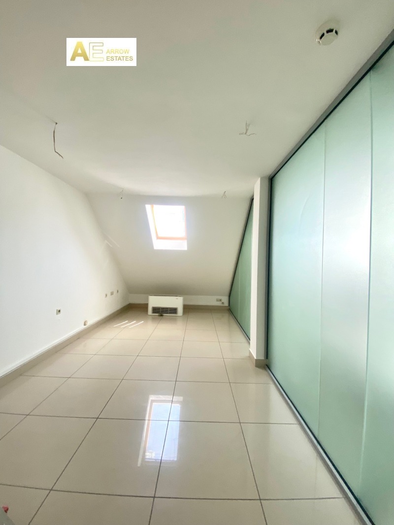 De inchiriat  Birou Sofia , Țentâr , 200 mp | 34785285 - imagine [4]