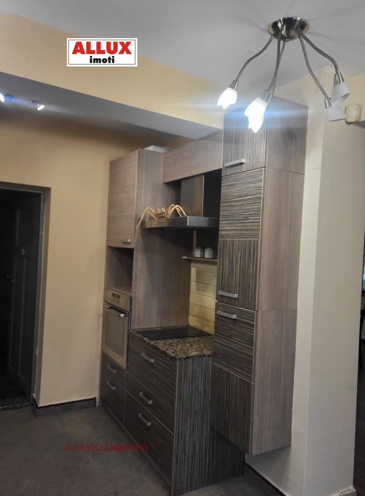 Do wynajęcia  Piętro domu Ruse , Szirok centar , 100 mkw | 89327641 - obraz [7]