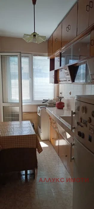 Дава под наем 2-СТАЕН, гр. Русе, Широк център, снимка 2 - Апартаменти - 55500749