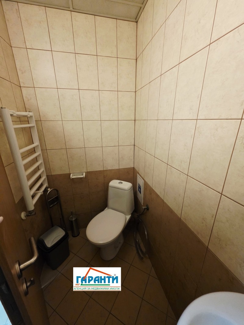 Da affittare  Ufficio Plovdiv , Karshiiaka , 60 mq | 97346887 - Immagine [5]