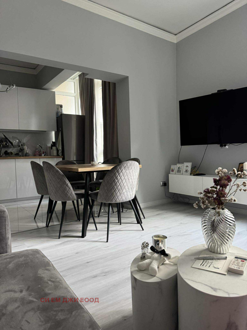 Дава под наем 2-СТАЕН, гр. София, Център