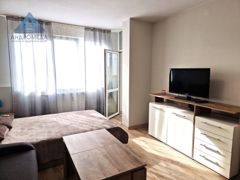Издаје се  1 спаваћа соба Плевен , Широк центар , 45 м2 | 71883763 - слика [7]