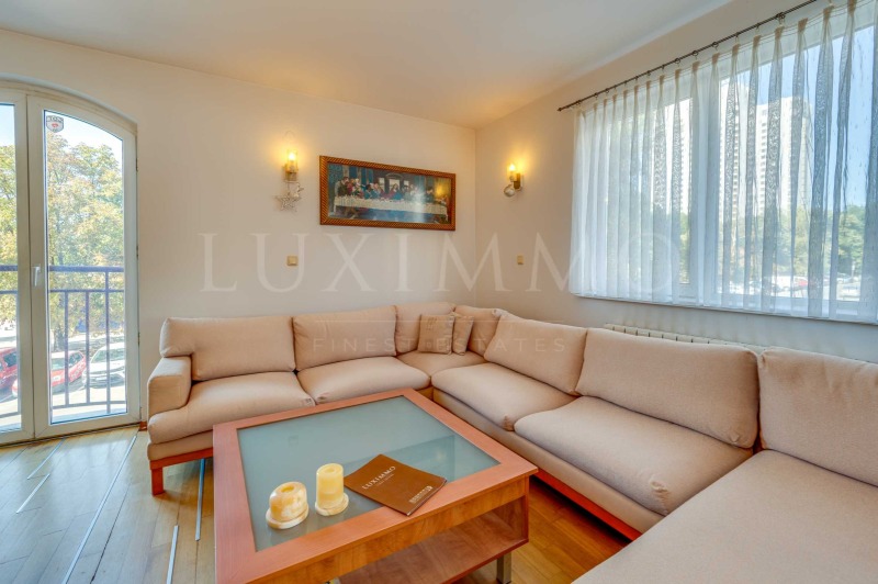 Zu vermieten  2 Schlafzimmer Sofia , Lozenez , 101 qm | 13598200 - Bild [2]