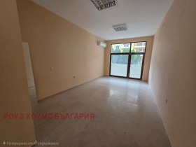 МАГАЗИН, 70 m2