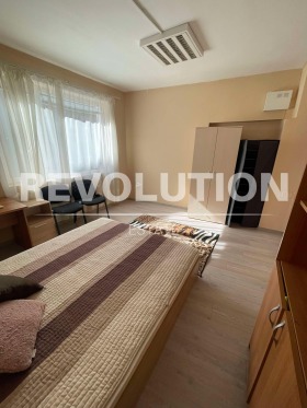 1 chambre Gratska mahala, Varna 13