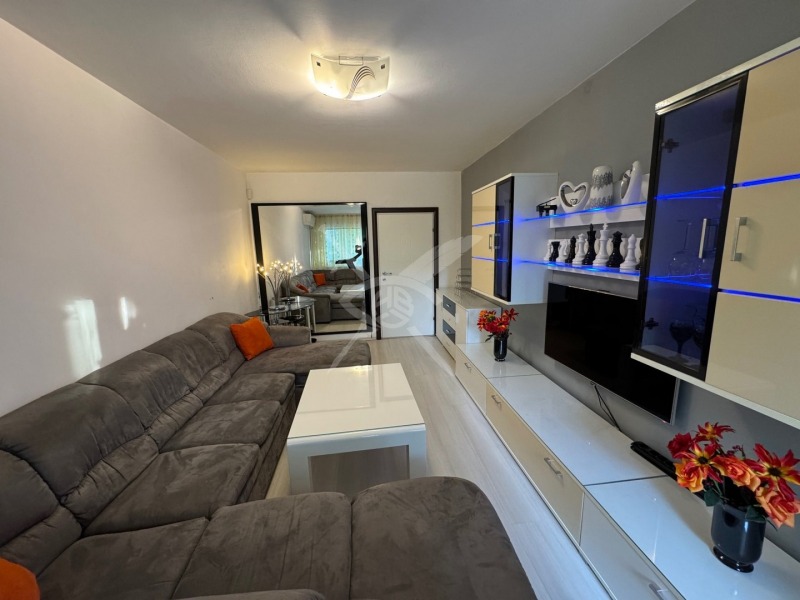 K pronájmu  2 ložnice Sofia , Mladost 1 , 78 m2 | 43035698 - obraz [5]