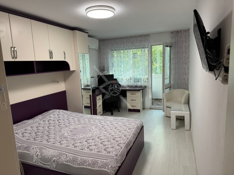 K pronájmu  2 ložnice Sofia , Mladost 1 , 78 m2 | 43035698 - obraz [11]