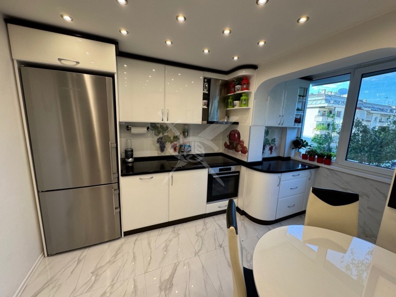 K pronájmu  2 ložnice Sofia , Mladost 1 , 78 m2 | 43035698 - obraz [3]