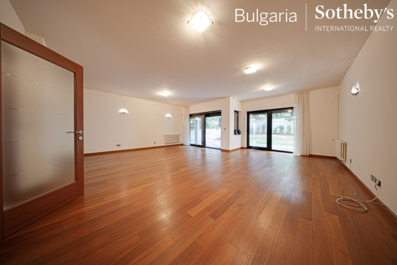 Para alugar  Casa Sofia , Boiana , 476 m² | 40501334 - imagem [3]