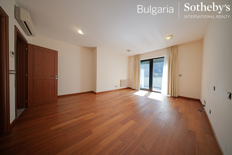 Vuokrattavana  Talo Sofia , Bojana , 476 neliömetriä | 40501334 - kuva [15]