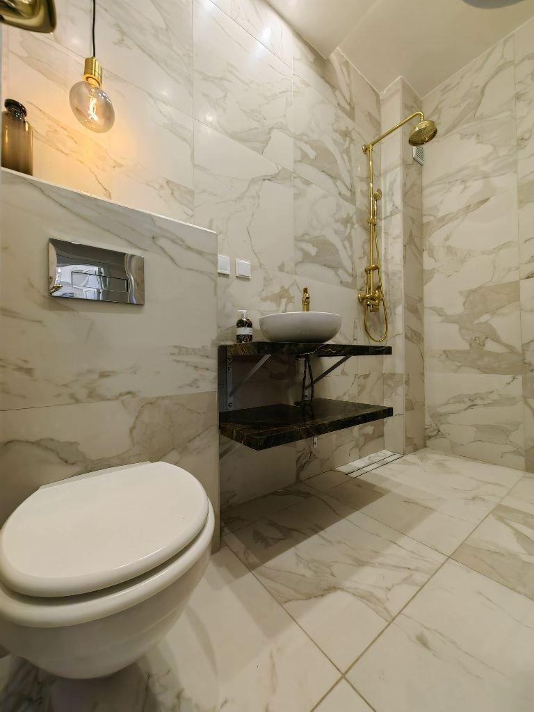 Издаје се  2 спаваће собе Софија , Центар , 75 м2 | 96449260 - слика [8]