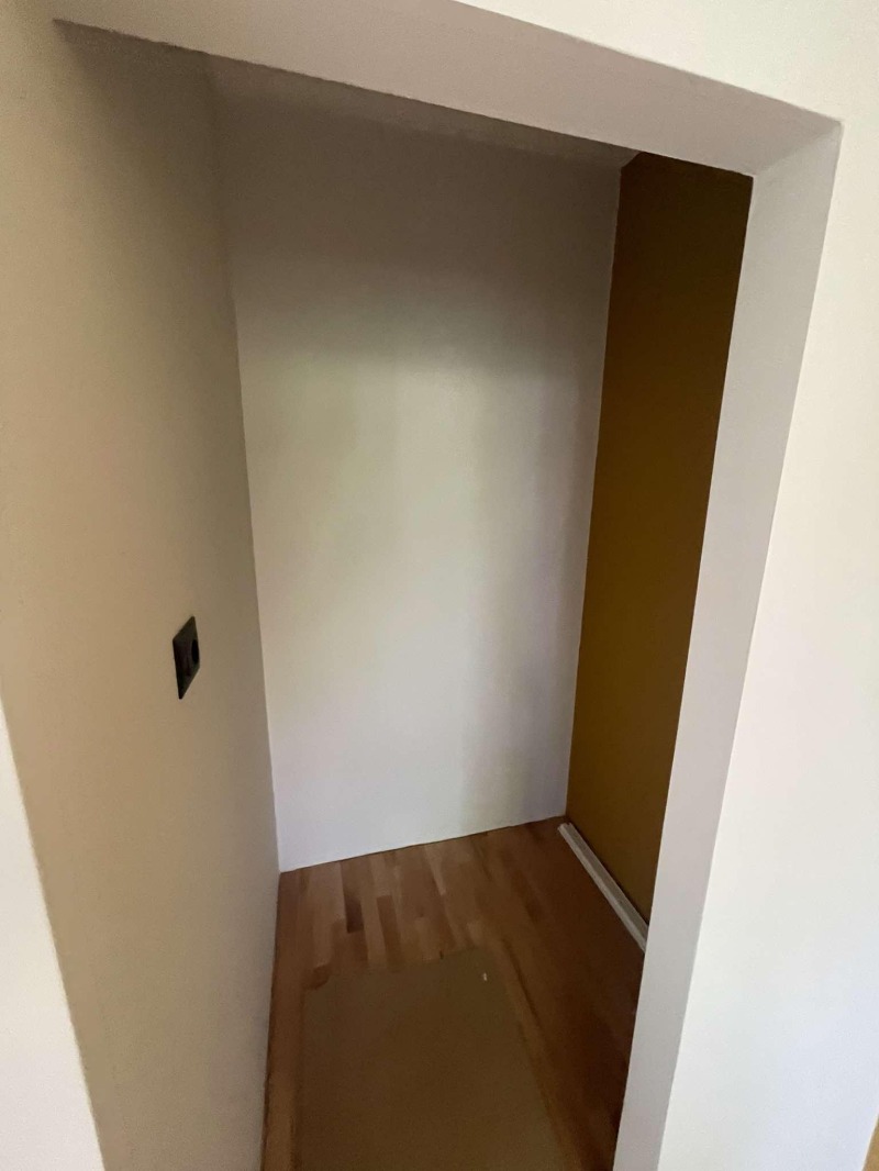 Kiadó  2 hálószobás Sofia , Goce Delcsev , 84 négyzetméter | 88888091 - kép [6]