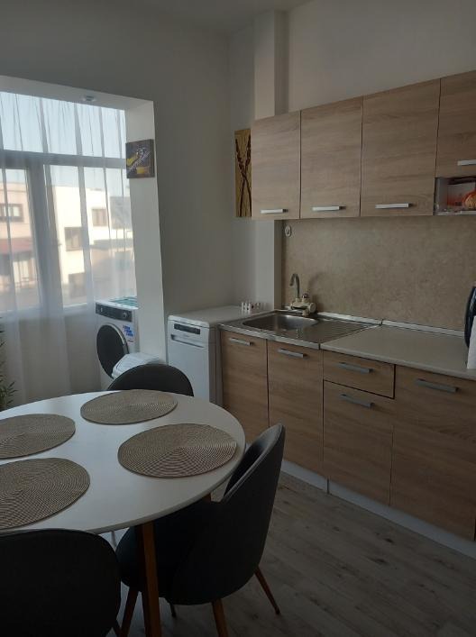 Дава под нем  2-стаен, град Пловдив, Каменица 2 •  500 EUR • ID 36233620 — holmes.bg - [1] 