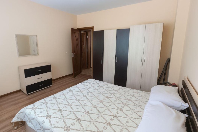 Дава под наем 3-СТАЕН, гр. Варна, ВИНС-Червен площад, снимка 4 - Апартаменти - 51059568