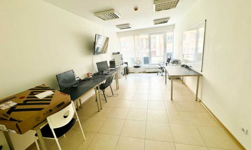 Te huur  Kantoor Sofia , Gotse Deltsjev , 90 m² | 62325024 - afbeelding [4]