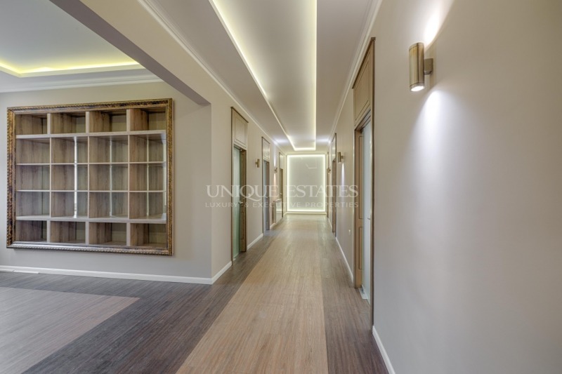 Под наем ОФИС, град София, Център • 3500 € / 6845.40 лв. • 46713636 1