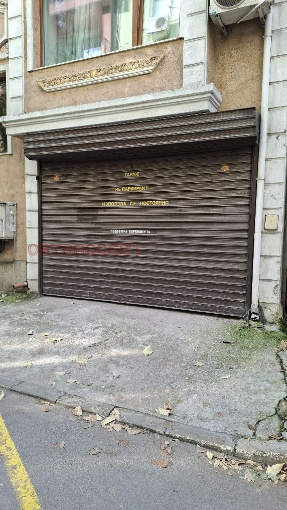 Дава под наем ГАРАЖ, ПАРКОМЯСТО, гр. Варна, Зимно кино Тракия, снимка 2 - Гаражи и паркоместа - 52785181