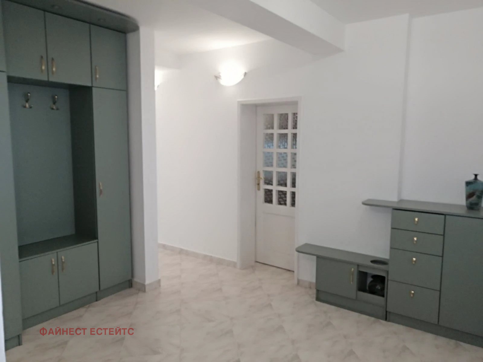 Дава под наем 4-СТАЕН, гр. София, Лозенец, снимка 15 - Апартаменти - 54702980