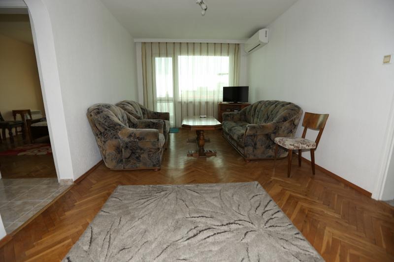 De inchiriat  3+ dormitor Burgas , Țentâr , 140 mp | 68335730 - imagine [2]