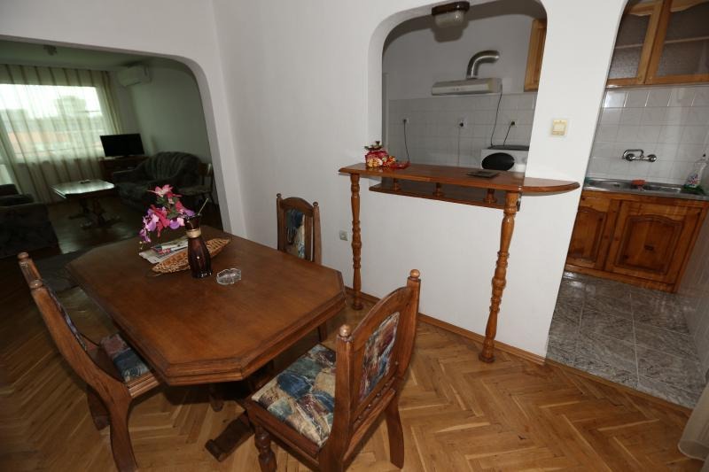 De inchiriat  3+ dormitor Burgas , Țentâr , 140 mp | 68335730