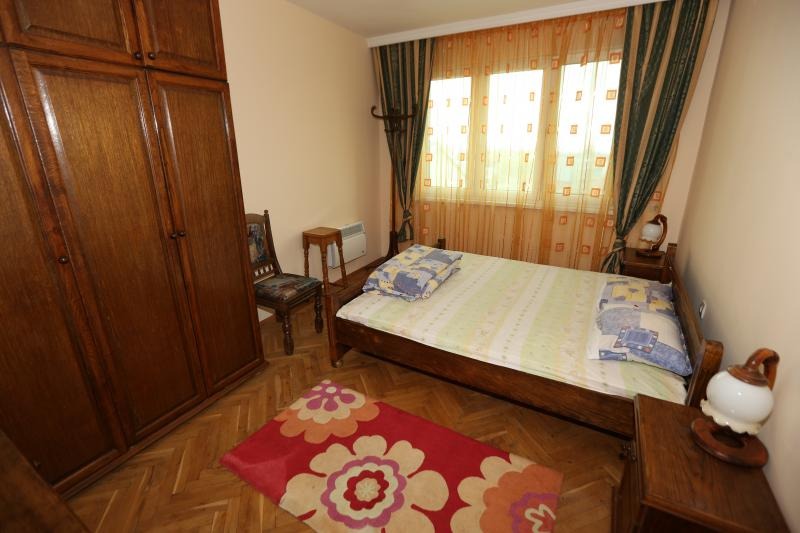 De inchiriat  3+ dormitor Burgas , Țentâr , 140 mp | 68335730 - imagine [9]