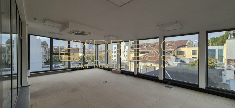 Дава под Наем ОФИС в град София, Център - 304 кв.м / 3 040 € » 5 945.72 лв., ЕКСПРЕС ДОМ КОНСУЛТ БЪЛГАРИЯ