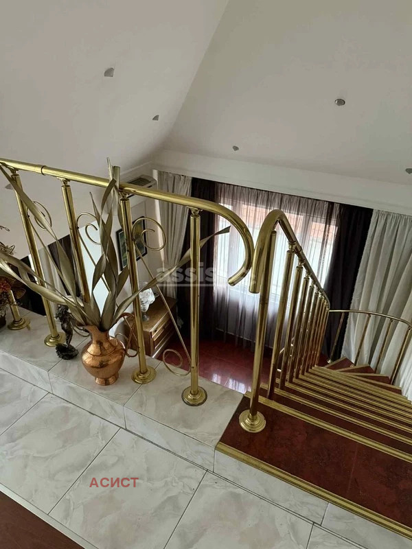 Zu vermieten  3+ Schlafzimmer Sofia , Witoscha , 240 qm | 96792622 - Bild [6]