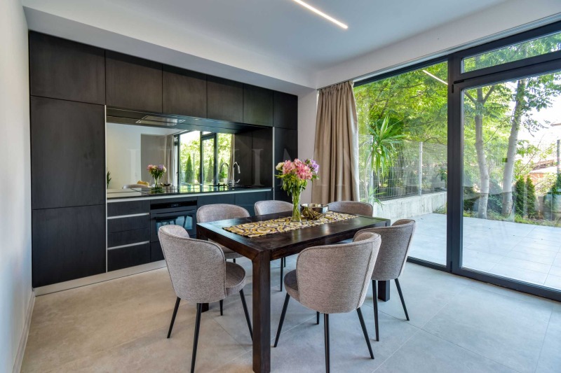 De inchiriat  Maisonette Sofia , Gorubliane , 200 mp | 55378891