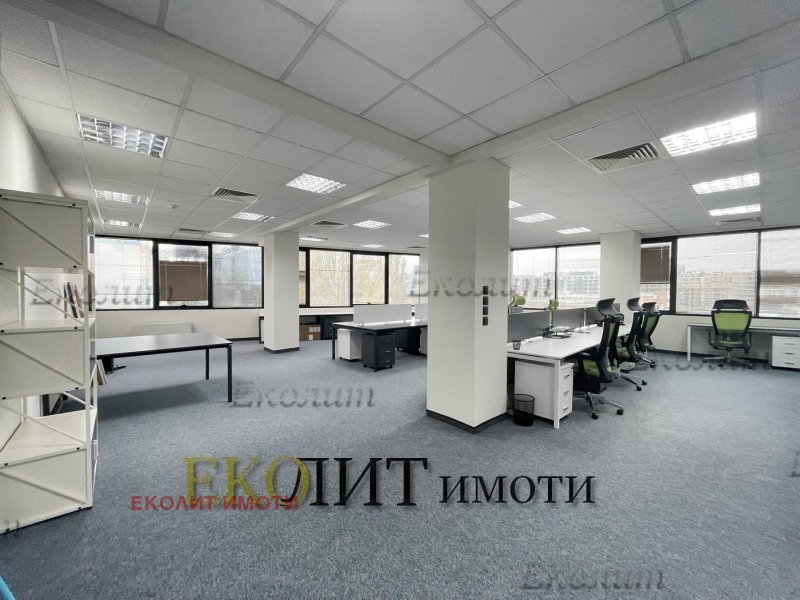 Дава под нем  Офис, град София, Полигона • 1 450 EUR • ID 28741896 — holmes.bg - [1] 