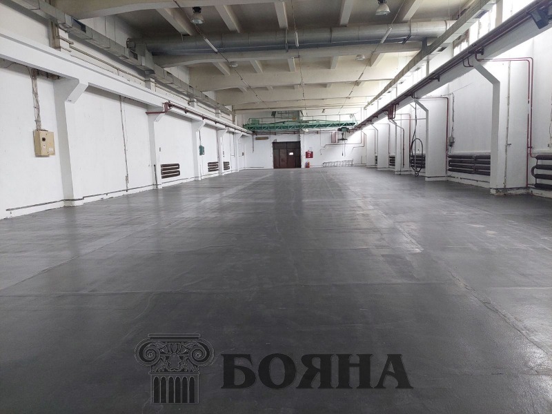 Дава под Наем ФАБРИКА/ЗАВОД в град Русе, Здравец - 3000 кв.м / 6 135.50 € » 12 000 лв., ИМОТИ БОЯНА