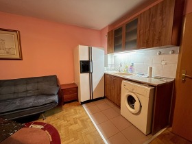 1 quarto Tchataldja, Varna 4