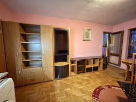 1 quarto Tchataldja, Varna 3