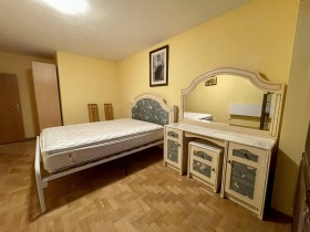 1 quarto Tchataldja, Varna 11