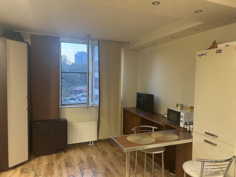 Kiadó  Stúdió Sofia , Druzsba 2 , 35 négyzetméter | 11550996 - kép [3]