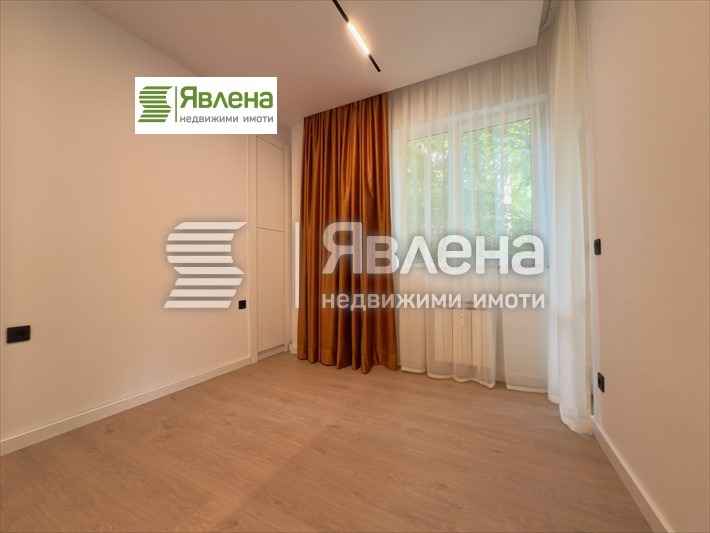 Zu vermieten  3 Schlafzimmer Sofia , Zentar , 120 qm | 28739389 - Bild [12]