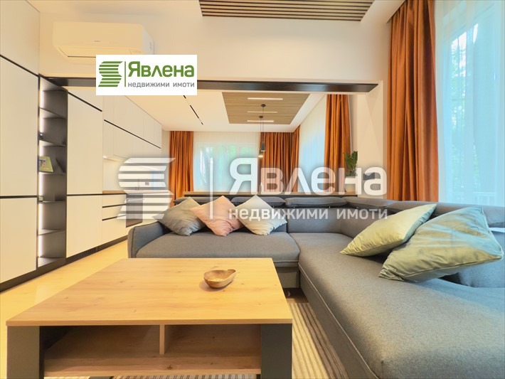 Zu vermieten  3 Schlafzimmer Sofia , Zentar , 120 qm | 28739389 - Bild [2]
