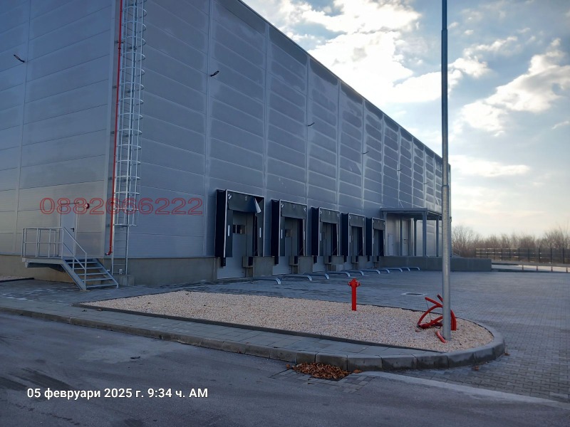 Do wynajęcia  Składowanie region Płowdiw , Benkowski , 2960 mkw | 35917603 - obraz [2]