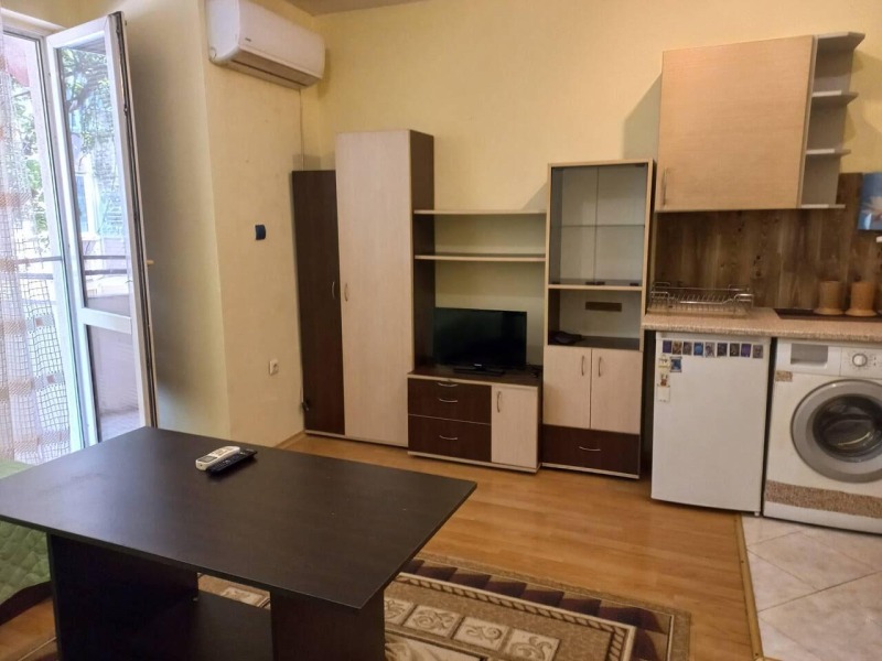 A louer  Studio Bourgas , Vazrajdane , 37 m² | 93965180 - image [2]