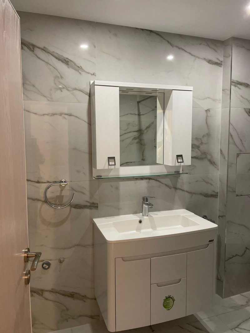 Дава под наем 2-СТАЕН, гр. София, Център, снимка 4 - Апартаменти - 52489771