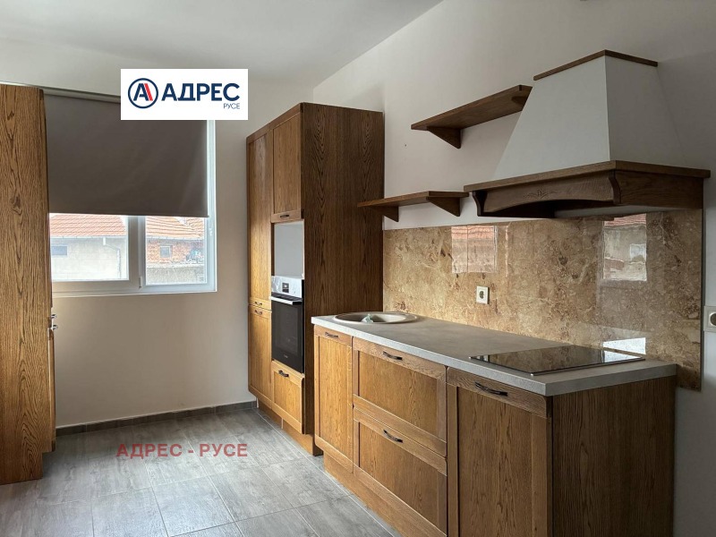 Под наем ЕТАЖ ОТ КЪЩА, град Русе, Дружба 1 • 700 лв. / 357.90 € • 59063350 1