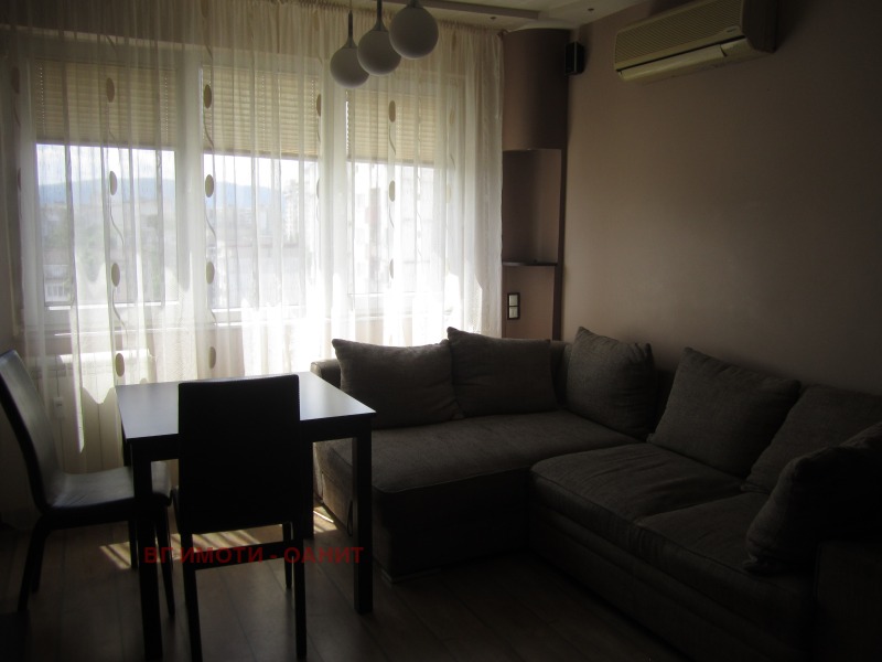 Kiadó  Stúdió Sofia , Ljulin 3 , 44 négyzetméter | 13442904 - kép [3]
