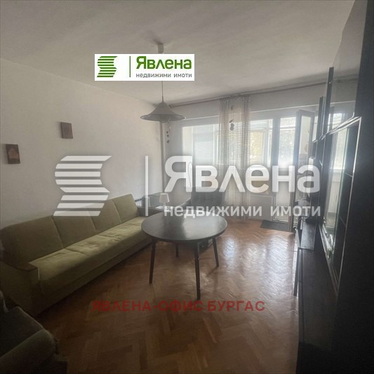 Te huur  1 slaapkamer Burgas , Slavejkov , 60 m² | 22002307