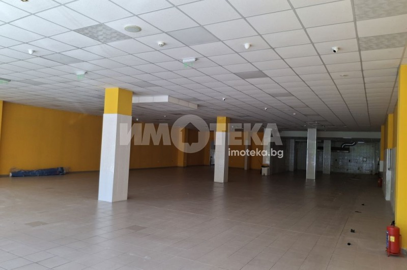 Дава под наем  Магазин град Пловдив , Център , 1073 кв.м | 31365587 - изображение [5]