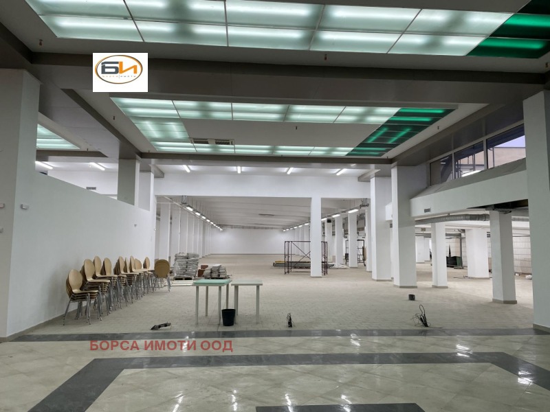 Дава под наем МАГАЗИН, гр. Враца, Промишлена зона, снимка 2 - Магазини - 52720595