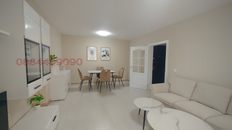 Дава под наем  3-стаен град София , Център , 90 кв.м | 31393345