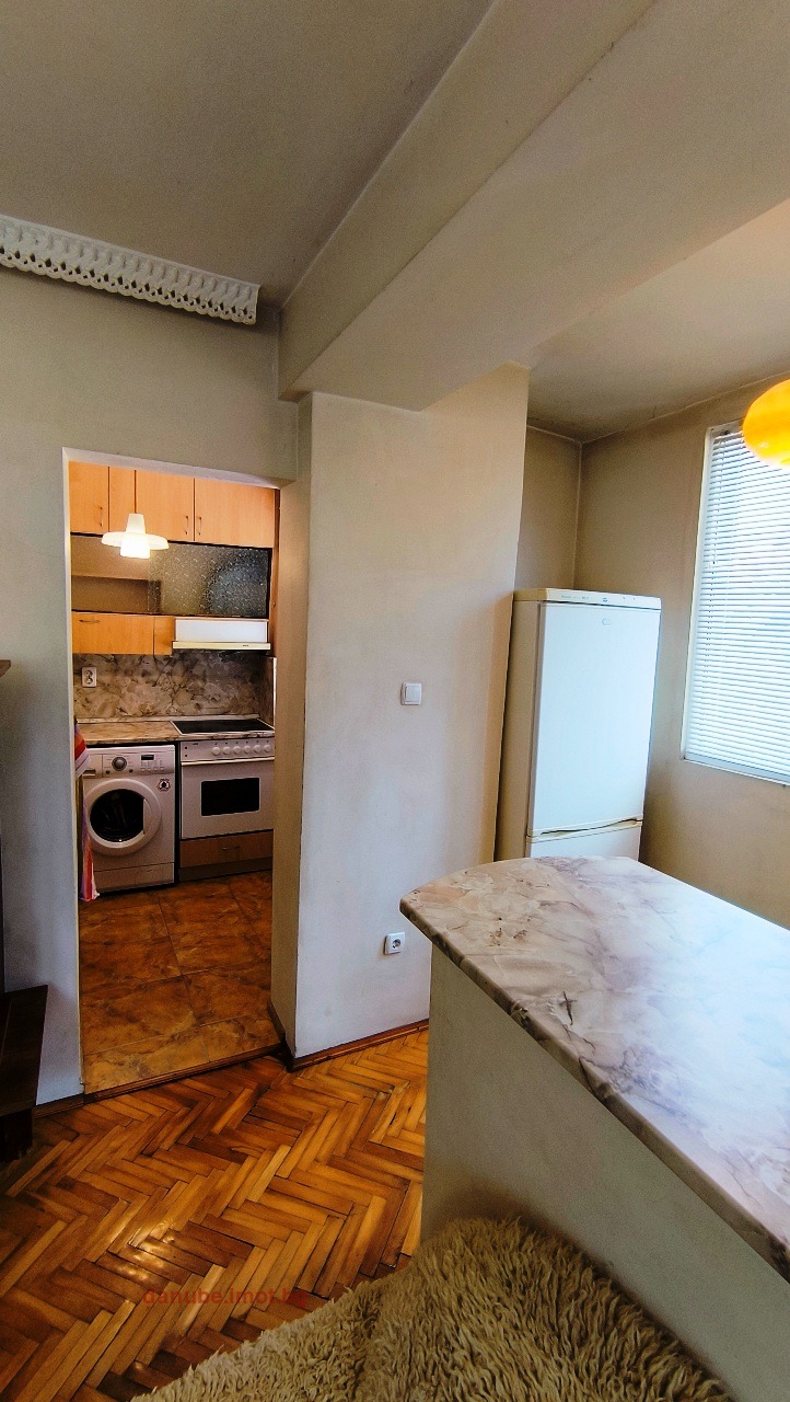 Дава под наем 4-СТАЕН, гр. Русе, Център, снимка 4 - Апартаменти - 52839858