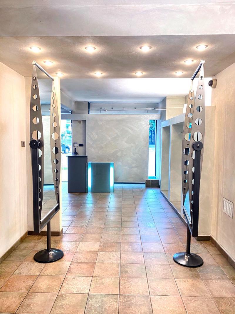 Дава под наем МАГАЗИН, гр. София, Център