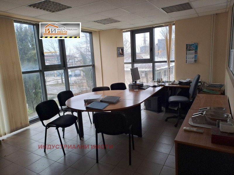 Дава под наем ПРОМ. ПОМЕЩЕНИЕ, гр. Пловдив, Индустриална зона - Север, снимка 9 - Производствени сгради - 46449609