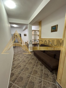 2 soverom m-t Manastirski rid, Varna